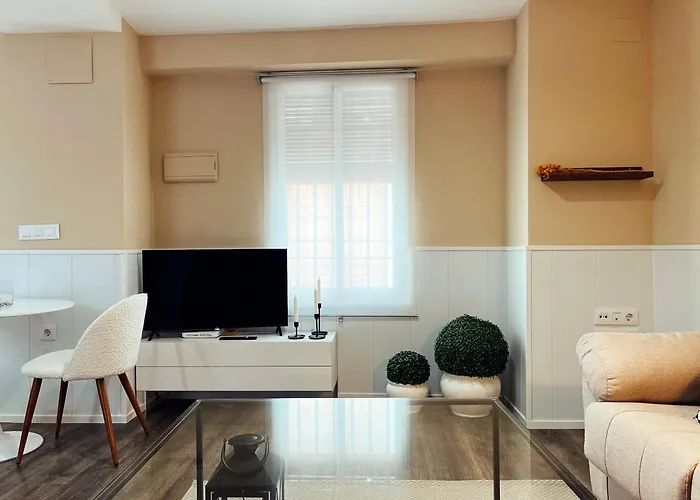 Maria Luisa Home